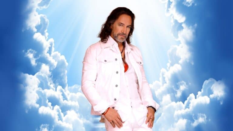 Marco Antonio Solís el Buki: músico, sacerdote o payaso